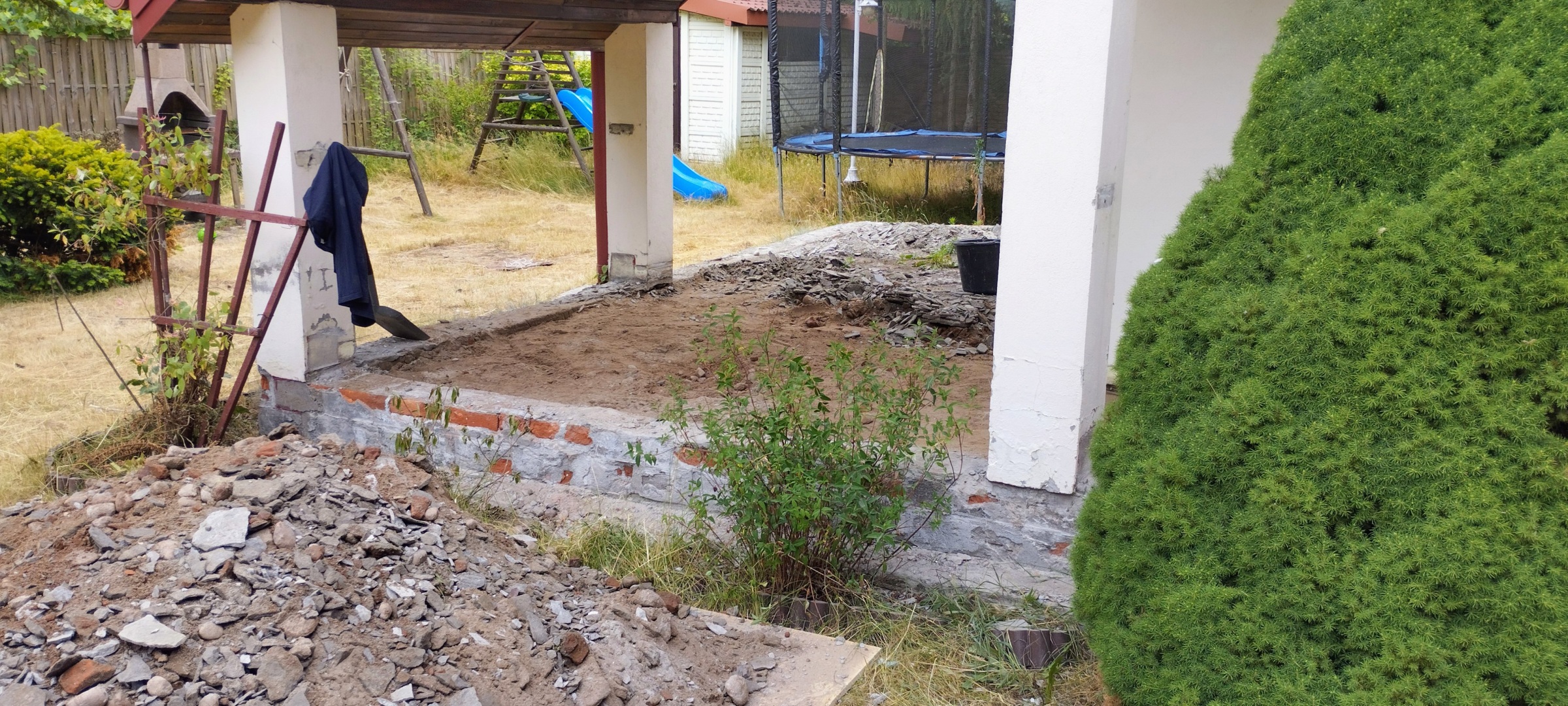 Przed realizacją Remont tarasu i strefy zewnętrznej – Rzeczyca — Rzeczyca